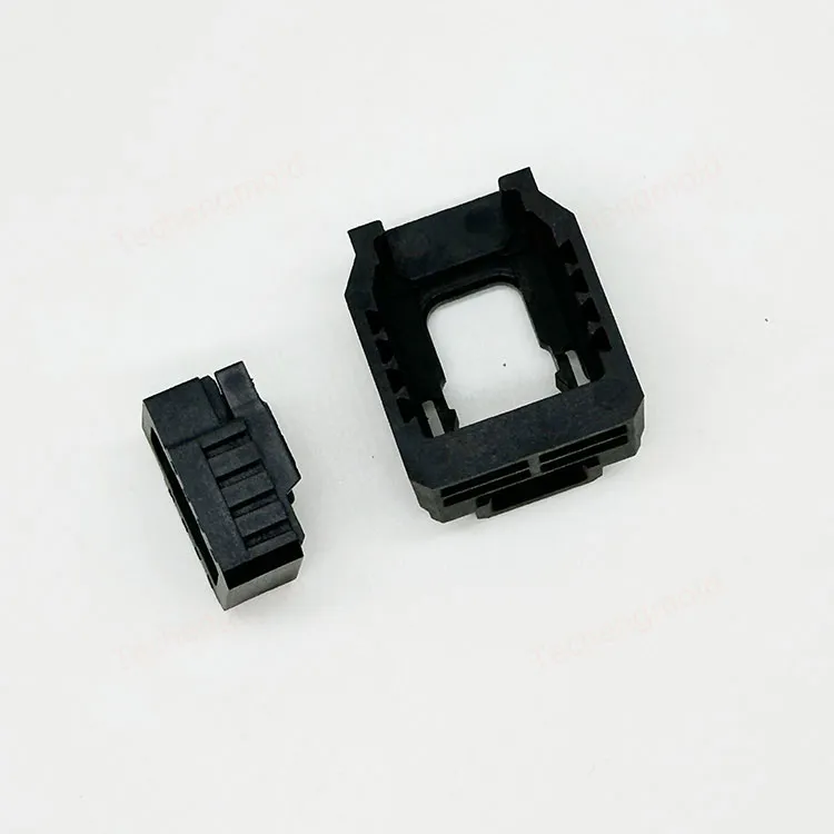 特诚科技PA66精密注塑件实拍 2
